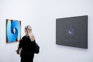 Loie Hollowell and Leo Villareal, <a href='/art-galleries/pace-gallery/' target='_blank'>Pace Gallery</a>, Frieze London (3–6 October 2019). Courtesy Ocula. Photo: Charles Roussel.